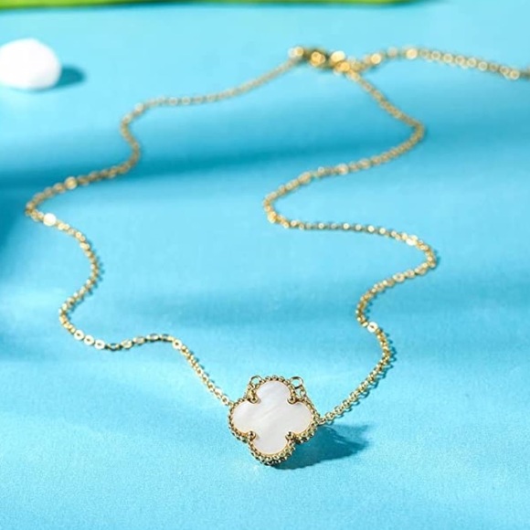18k Gold Plated Lucky Clover Sets Bracelets Earring Necklace Pendant for Women - Picture 2 of 3